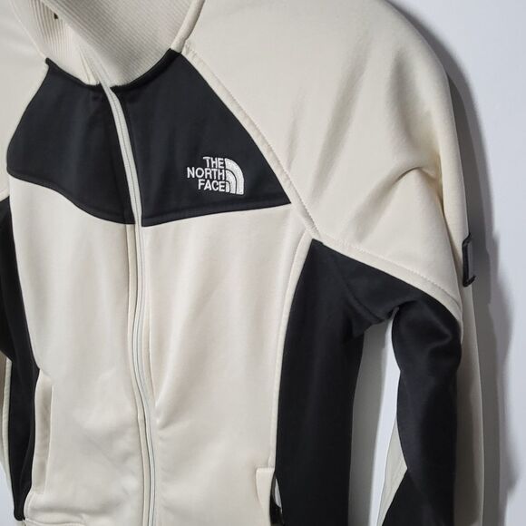 North Face Women's Cream and Black Zip Up Jacket - Picture 4 of 10